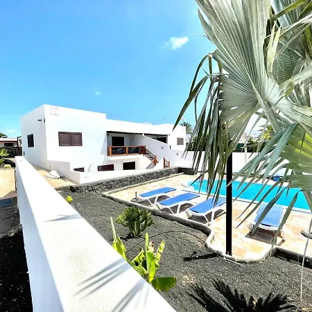Estupenda villa con piscina privada, wifi y vistas al mar en Playa Blanca Playa Blanca (Lanzarote)