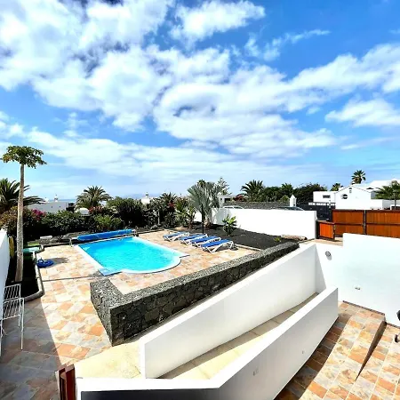Estupenda villa con piscina privada, wifi y vistas al mar en Playa Blanca Playa Blanca (Lanzarote)