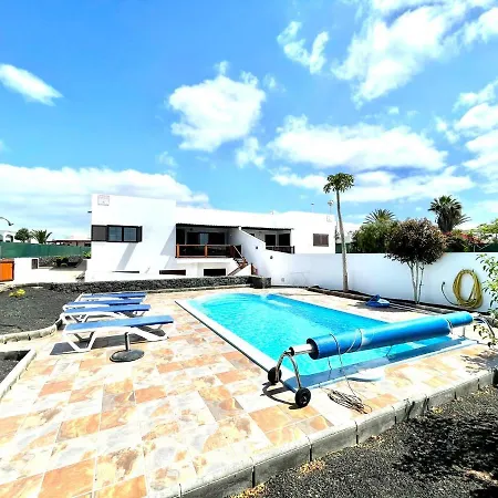 Estupenda Villa Con Piscina Privada, Wifi Y Vistas Al Mar En Playa Blanca * Playa Blanca (Lanzarote)